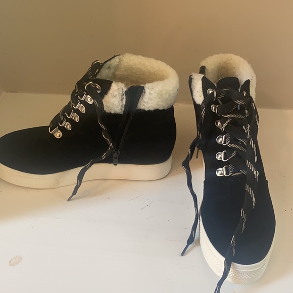 lakes wedge sneaker